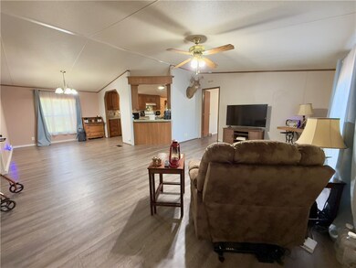 747 Cr 4501, Ozone, AR 72854 - photo 2