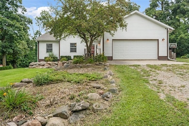 5240 N 67th Ave W, Newton, IA 50208 - photo 2