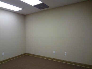 2101 Sgt Alfred Third St unit B, Slidell, LA 70458 - photo 5