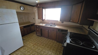 419 1st St, Fontanelle, IA 50846 - photo 5