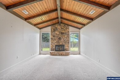 1009 S River St, Newberg, OR 97132 - photo 5