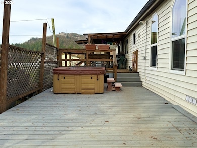 85551 Dilley Ln, Eugene, OR 97405 - photo 5