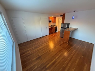 1902 Queen St unit D6, Winston Salem, NC 27103 - photo 2