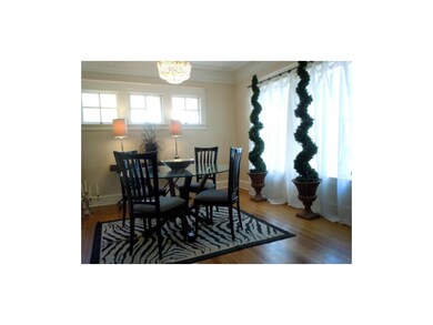 Dining Rm