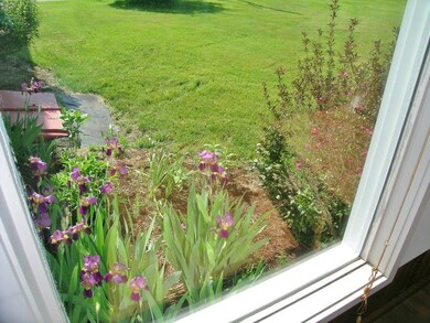 23 Huntington Rd, Richmond, VT 05477 - photo 7