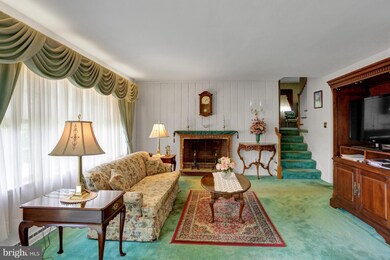 405 Wheatland Ave, Reading, PA 19607 - photo 4