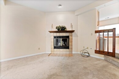 171 Tall Oaks Dr unit C, South Weymouth, MA 02190 - photo 7