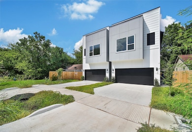 7012 Saint Augustine St, Houston, TX 77021 - photo 4