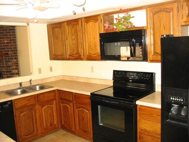 5748 E Evergreen St unit 5B, Mesa, AZ 85205 - photo 2