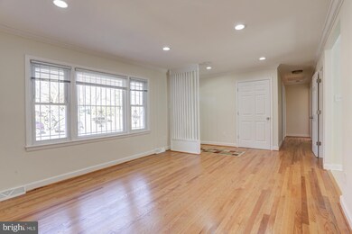 7207 Hastings Dr, Capitol Heights, MD 20743 - photo 4