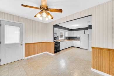 3696 Colfax St, Gary, IN 46408 - photo 6