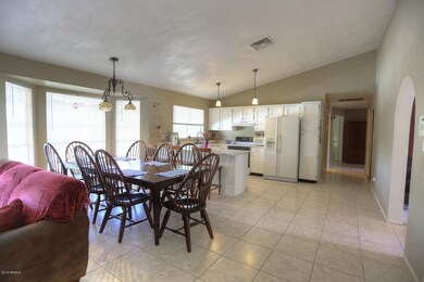 family room 2