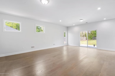 49 Branford Cir, Tinton Falls, NJ 07724 - photo 5