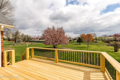 384 Bogard Ln, Mount Washington, KY 40047 - photo 2