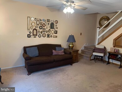 Altemus Farms unit S8, Brookhaven, PA 19015 - photo 7