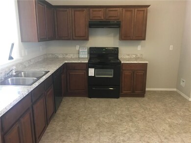 969 E Starling St, Fayetteville, AR 72701 - photo 4