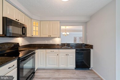 15097 Mill Spring Dr, Dumfries, VA 22025 - photo 7