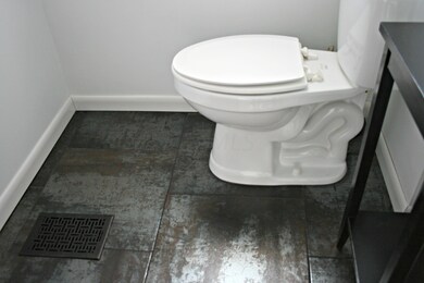 520 N Mulberry St, Logan, OH 43138 - photo 5