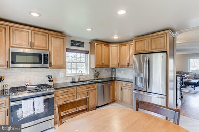 16 Valley Crossing Cir, Cockeysville, MD 21030 - photo 5