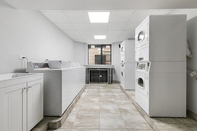 3635 W Dickens Ave unit 3B, Chicago, IL 60647 - photo 3