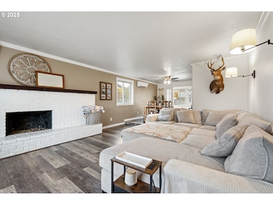 296 65th St, Springfield, OR 97478 - photo 4