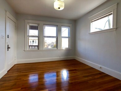 6 Lesher St unit 2R, Roslindale, MA 02131 - photo 6