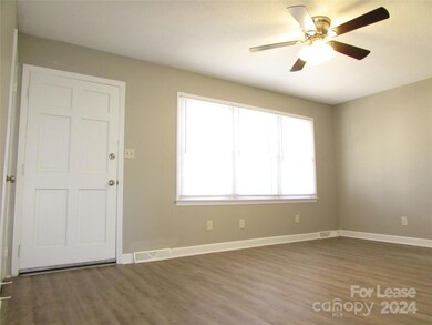 130 E Debbie Ln, Statesville, NC 28625 - photo 7