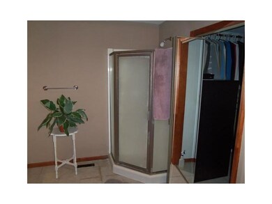 3515 N Reserve St, Muncie, IN 47304 - photo 7