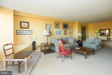 Green Hill Condominiums unit E-1011, Wynnewood, PA 19096 - photo 2