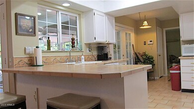 20160916231640976093000000-o