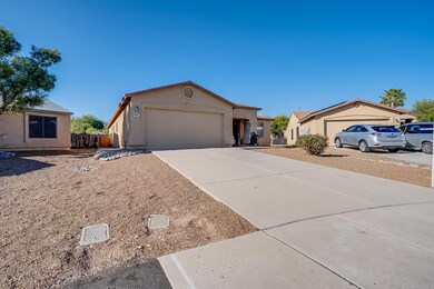 S Wingate Blvd-4