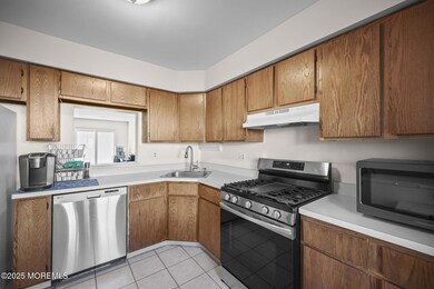 120 Joan Ct unit 120, Jackson, NJ 08527 - photo 6