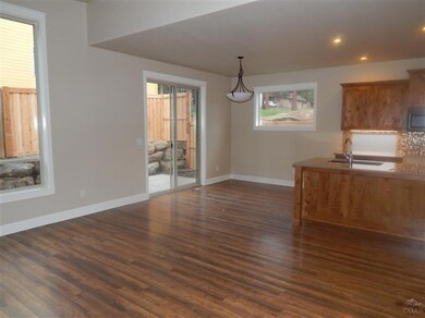 1705 NW Precision Ln unit 23, Bend, OR 97703 - photo 4