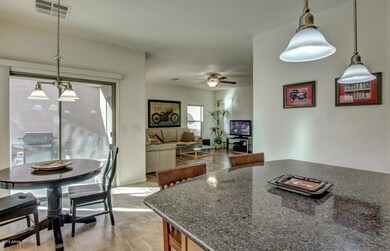 kent kitchen to fam room
