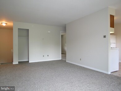 357 N Broad St unit 3A, Clayton, NJ 08312 - photo 2