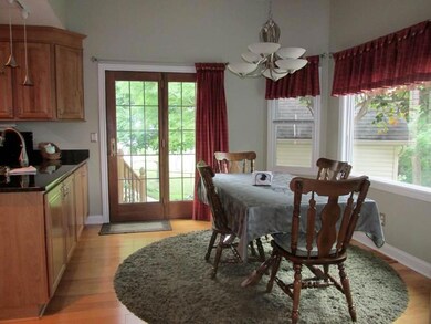 DINING AREA VIEW 2