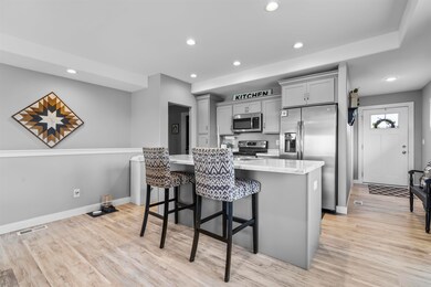 811 Grindstone Cir, Waterloo, IA 50702 - photo 3