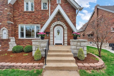 5300 Winona Ave, Saint Louis, MO 63109 - photo 2