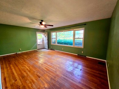2270 Effie Lane Listed by Ray Yager