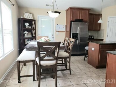 1103 Valley St, Statesville, NC 28677 - photo 7