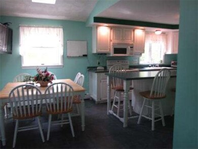 7 Dimock St, Danvers, MA 01923 - photo 4