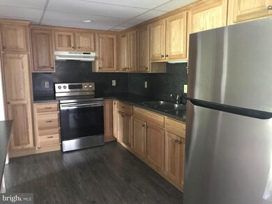 3582 Gregway Dr, Chambersburg, PA 17202 - photo 2