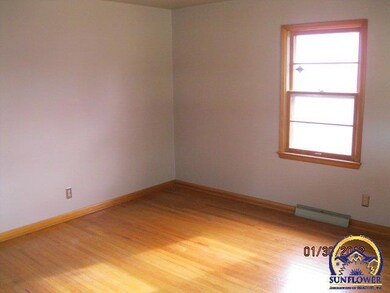 3612 SW Garfield Ave, Topeka, KS 66611 - photo 6