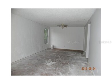 Living Room - living/dining combination