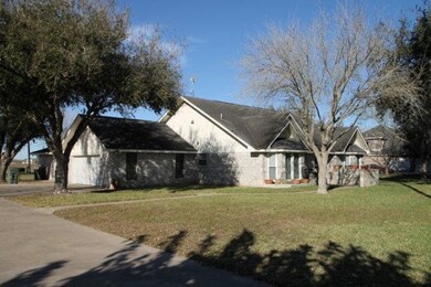 602 Countryside Dr, Weslaco, TX 78596 - photo 2