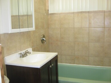 2923 W Rosemont Ave unit 1W, Chicago, IL 60659 - photo 6