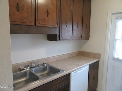 1104 W 19th Ct unit E, Lynn Haven, FL 32444 - photo 3
