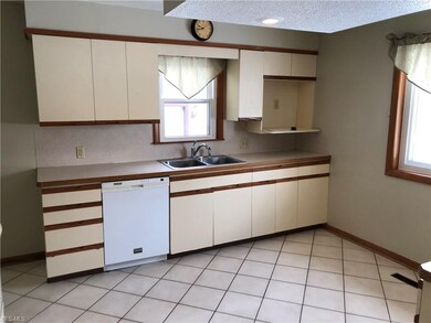 1697 W South Range Rd, North Lima, OH 44452 - photo 6