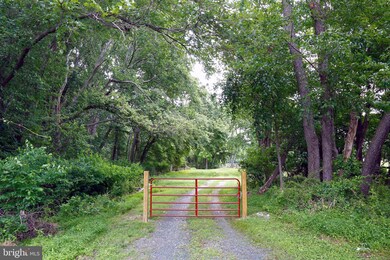 10474 Gorman Rd, Laurel, MD 20723 - photo 2