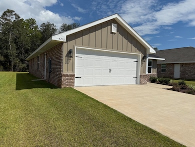2400 Aaliyah Ln, Crestview, FL 32536 - photo 2